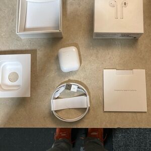 Apple AirPods 2 with Charging Case